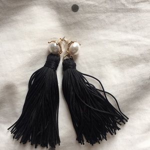 BaubleBar Jewelry - Baublebar pearl and fringe earrings BaubleBar Jewelry - Baublebar pearl and fringe earrings